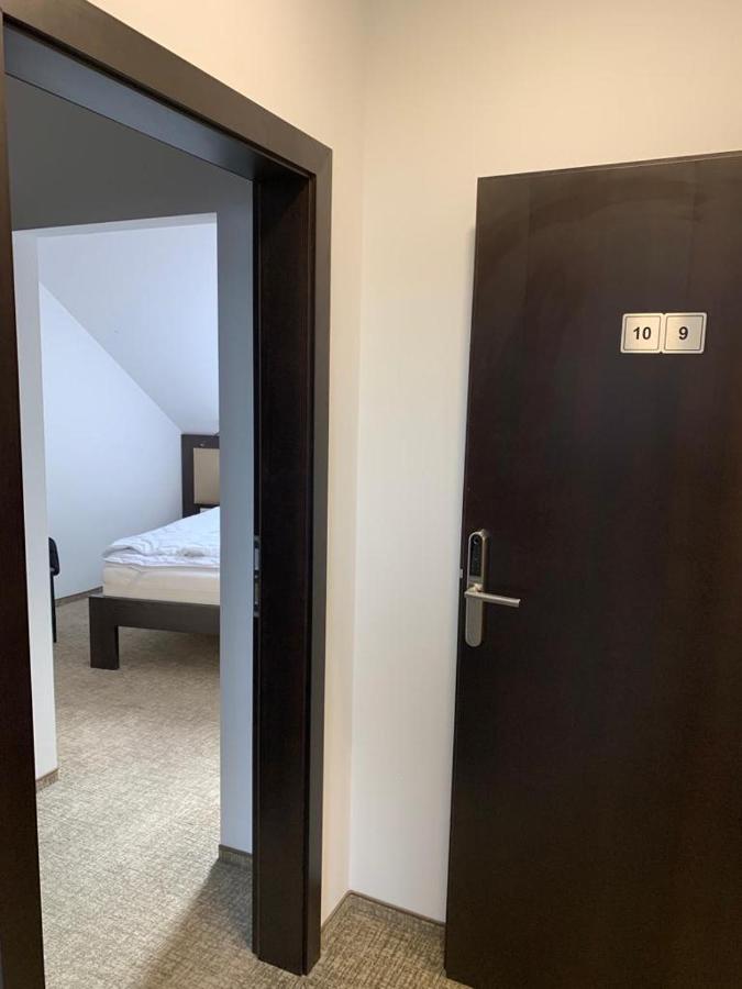 Penzion U Broucka Milevsko Kültér fotó